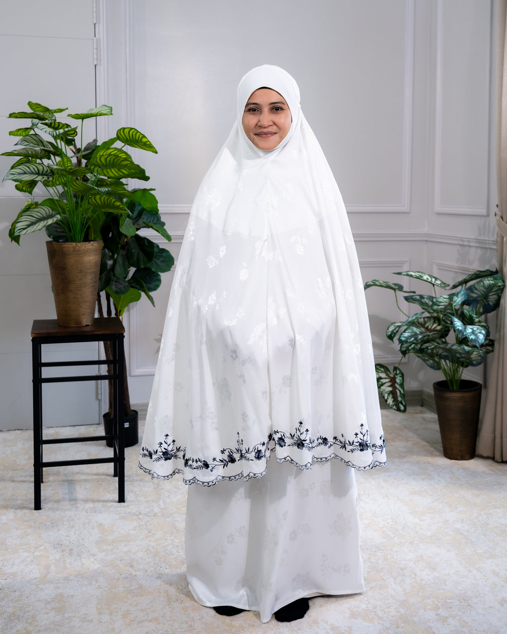 MAHABBAH WHITE GREY