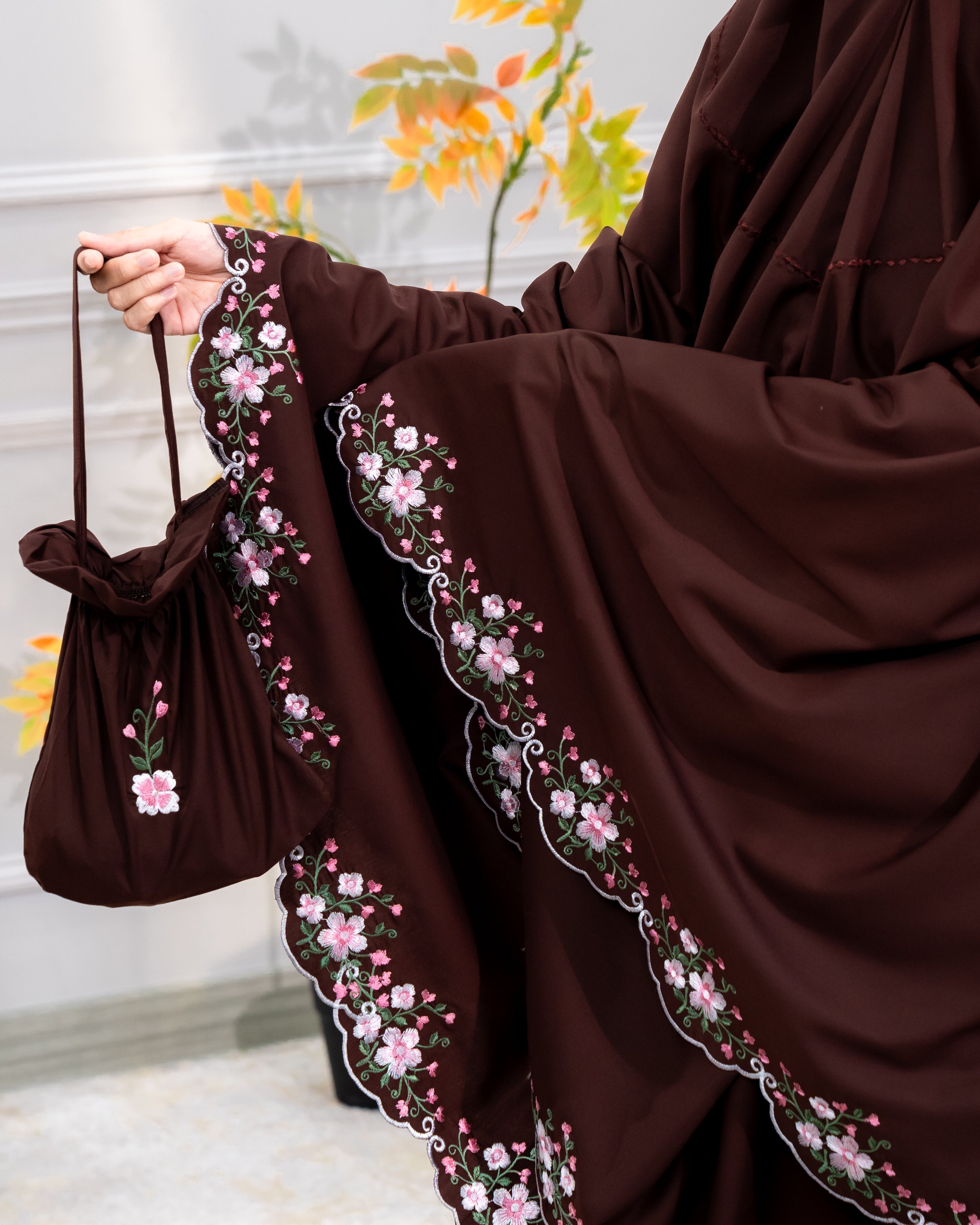 QALBI DARK BROWN